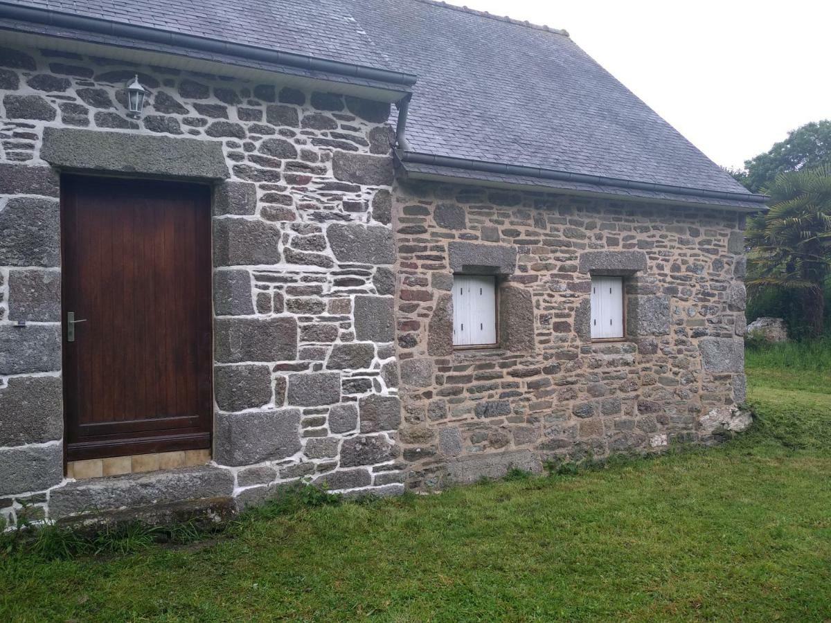Le Botcol Villa Plouguernevel Exterior photo